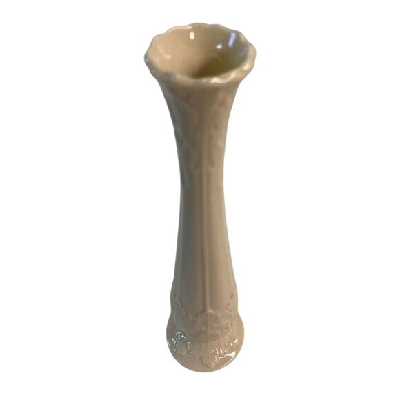 Lenox Bud Vase Cream Woodland Collection China No Trim Sculptured Leaves 11 in - Picture 1 of 9